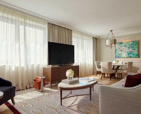 Jumeirah Carlton Tower - Luxury Suite Living Area