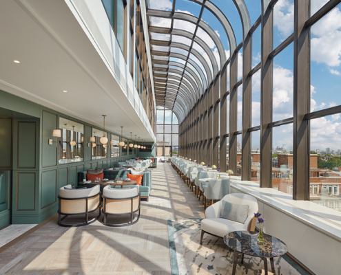 Jumeirah Carlton Tower - Peak Members Lounge at Daytime