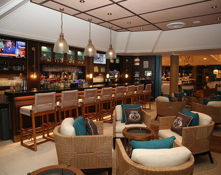 Ocean Reef Club - Islander Restaurant Bar & Lounge