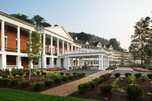 Omni Bedford Springs Resort - Porte Cochere