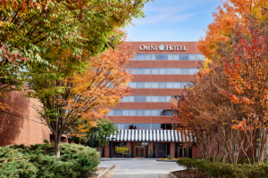 Omni Charlottesville Hotel - Exterior at Fall