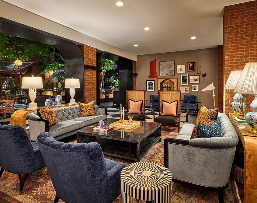 Omni Charlottesville Hotel - Lobby Lounge & Seating Area