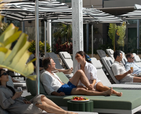 Omni San Diego Hotel at the Ballpark - Poolside Loungers