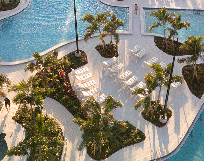 Saddlebrook Resort - Aerial view of Pool & Hot Tub