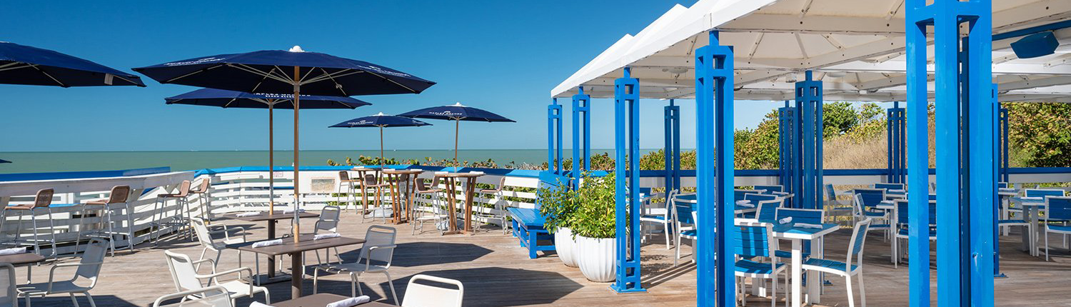 Naples Grande Beach Resort - Outdoor Dining Area