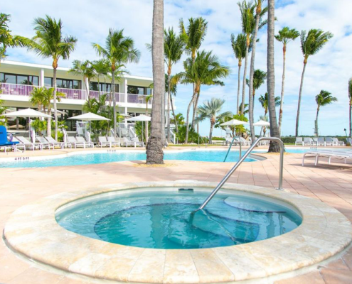 Hawks Cay Resort - Jacuzzi & Pool