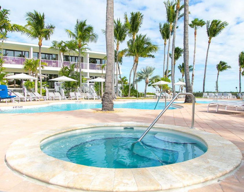 Hawks Cay Resort - Jacuzzi & Pool