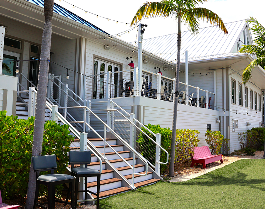 Hawks Cay Resort - Patio & Balcony