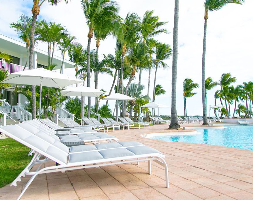 Hawks Cay Resort - Pool & Pool Chairs