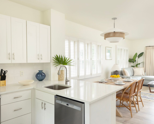 Hawks Cay Resort - Villa Kitchen Dining & Living Room