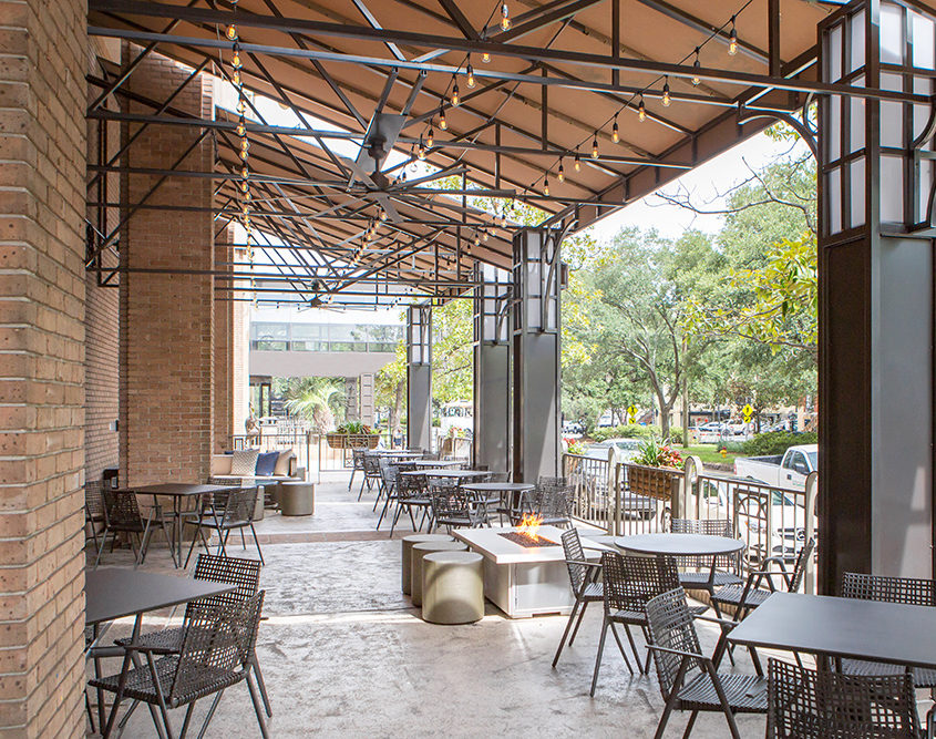 The DeSoto Savannah - Outdoor Restaurant Seating