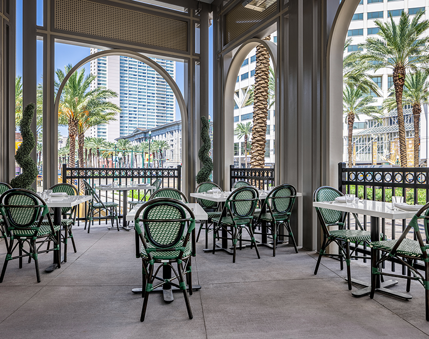 Caesars New Orleans - Outdoor Dining