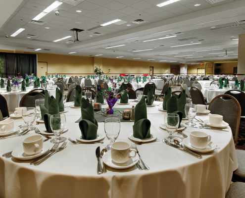 Harrah’s Laughlin Beach Resort & Casino - Banquet Round Tables