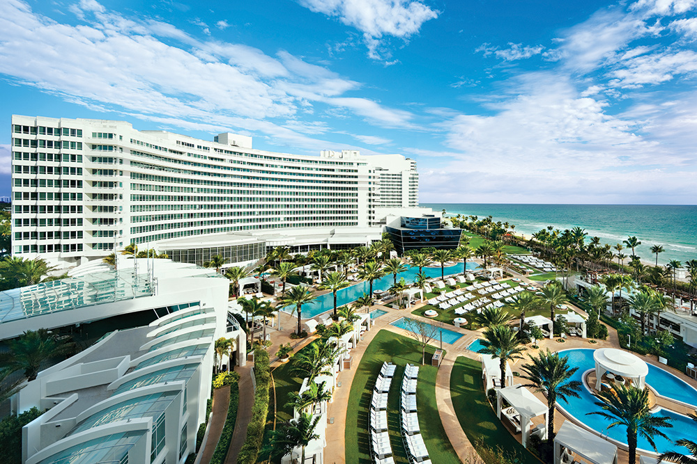 Extra Large Hotels & Resorts at Teneo