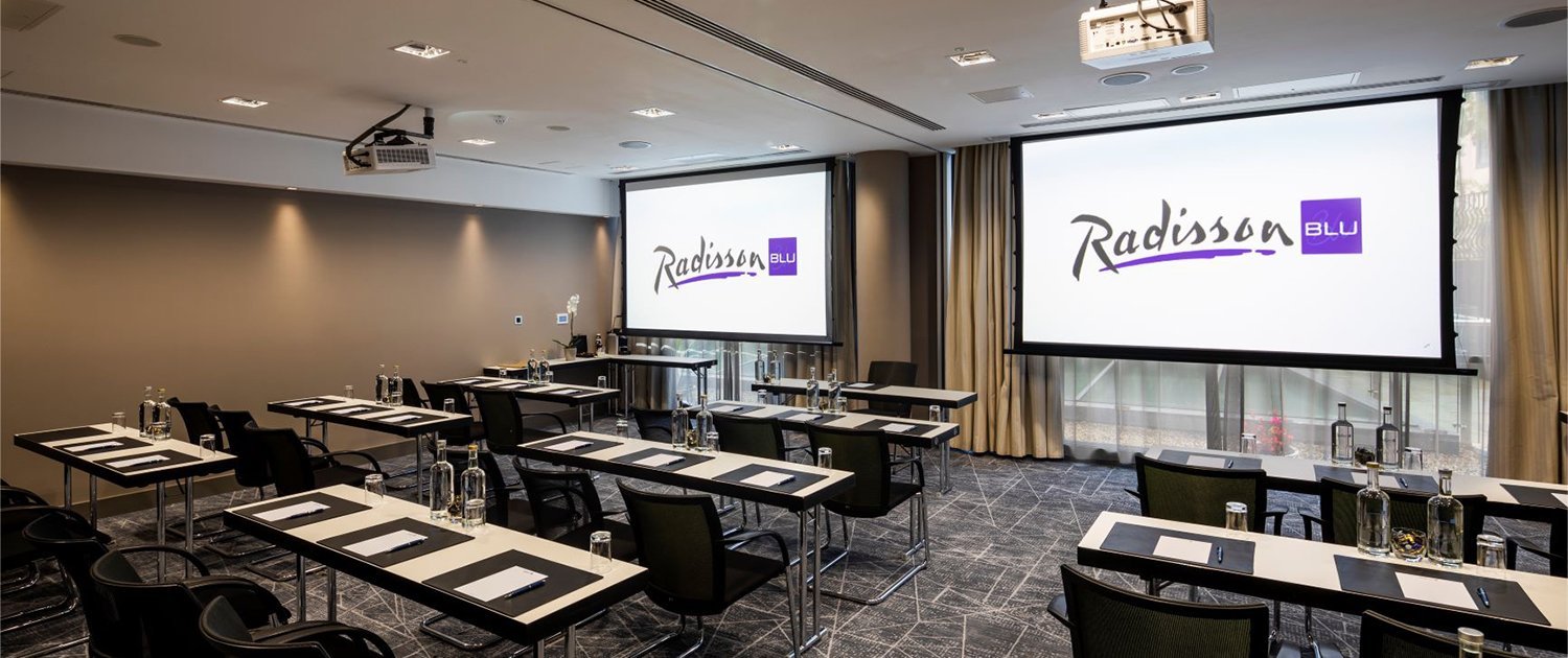 Radisson Blu Royal Hotel Dublin Classroom style presentation