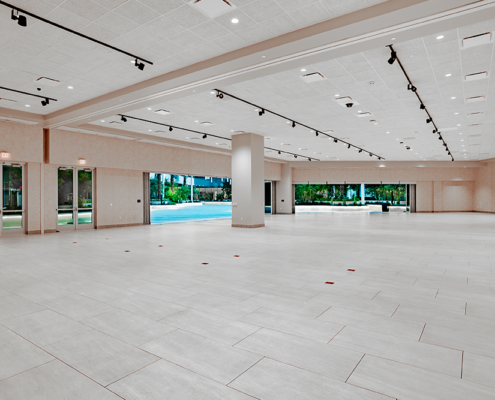 Fontainebleau Las Vegas - Moonstone