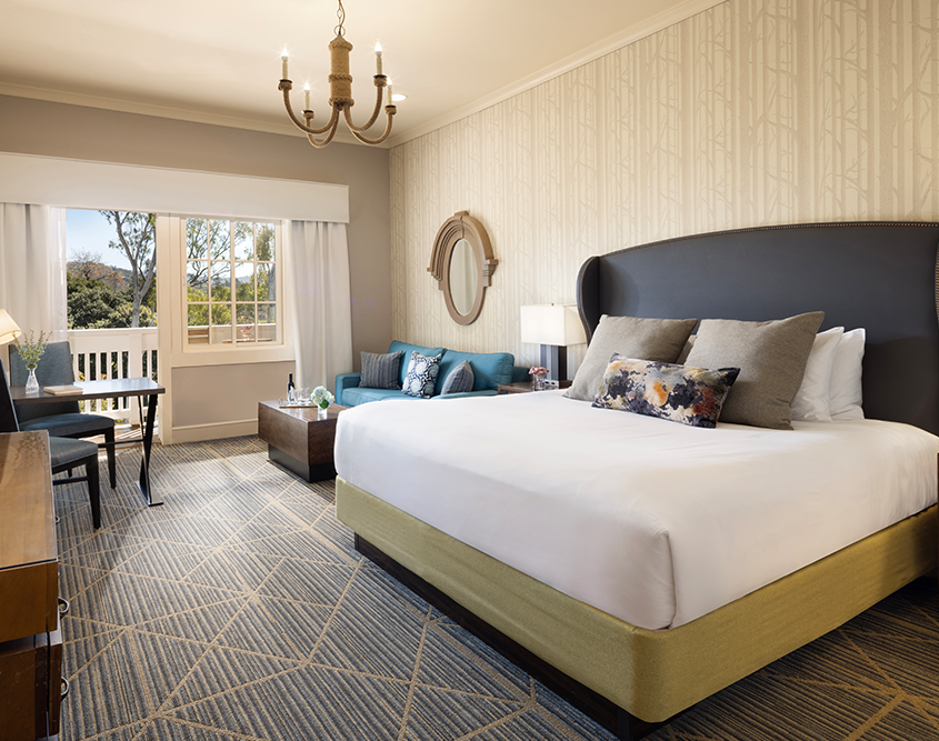 River Terrace Inn - River View King Bedroom with Patio