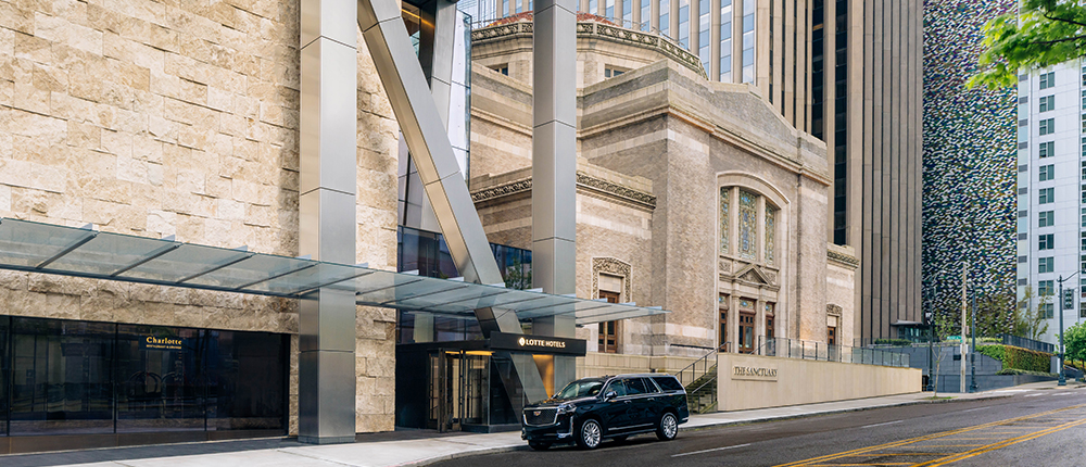 Lotte Hotel Seattle - Exterior with parked car