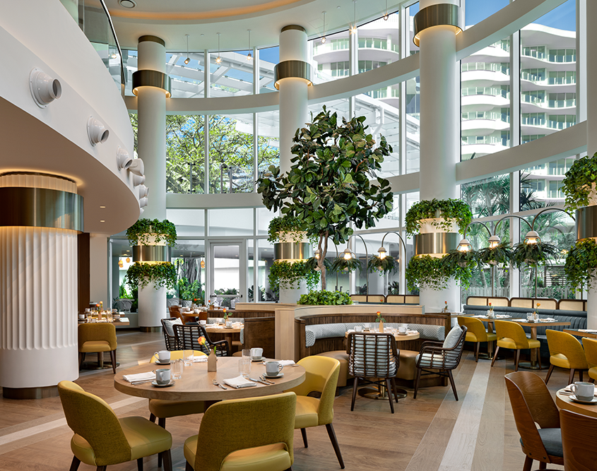 Pier Sixty-Six - Garni Restaurant & Lounge