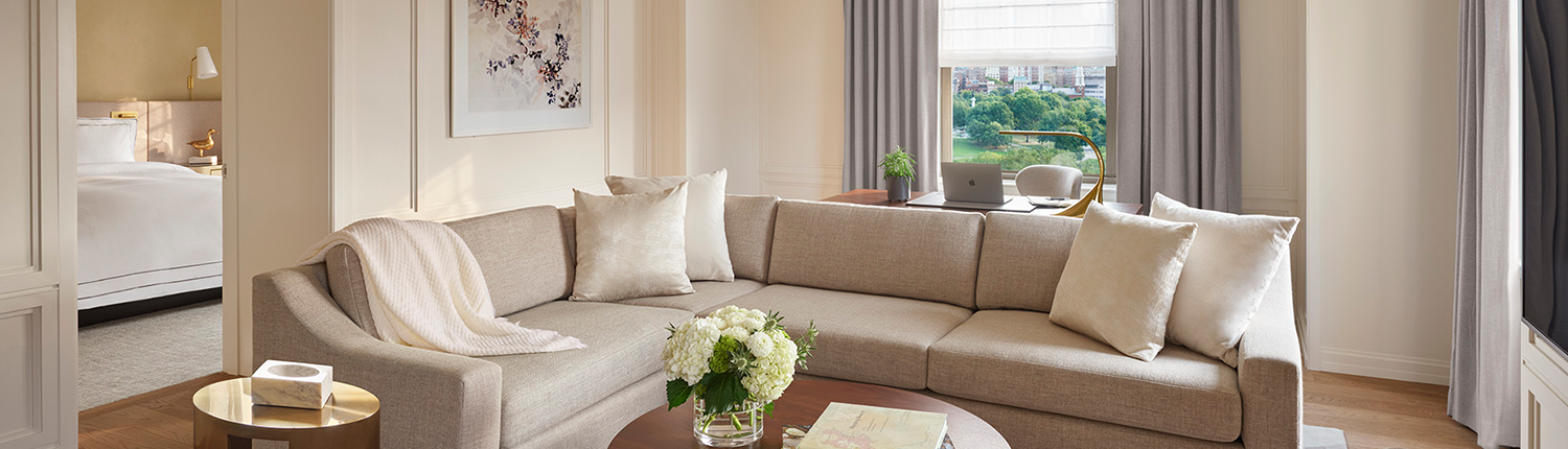 The Newbury Boston - Classic Corner Park View Suite Living Room & Bedroom