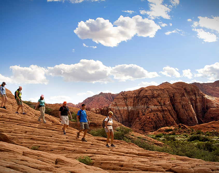 Black Desert Resort - Hikers-on-ridge