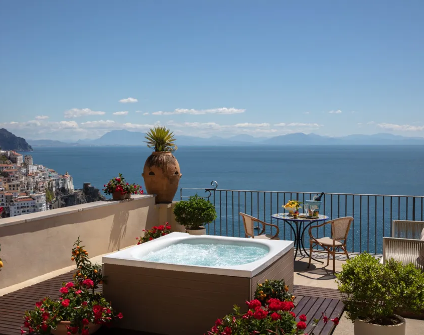 Anantara Convento di Amalfi Grand Hotel - Junior Sea View Terrace with Jaccuzi