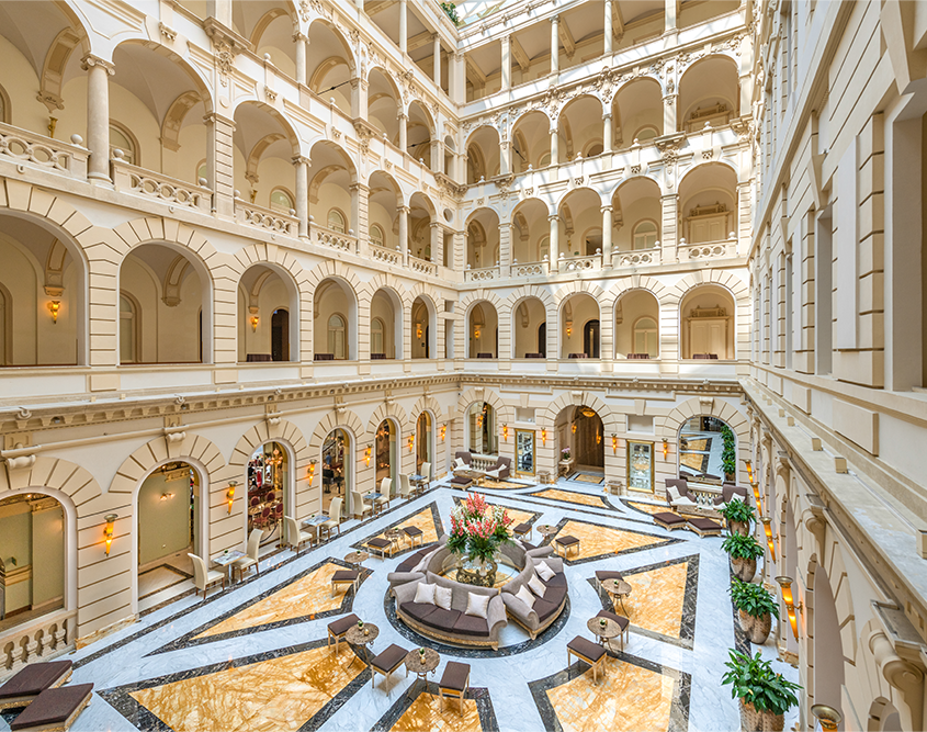 Anantara New York Palace Budapest Hotel - Courtyard