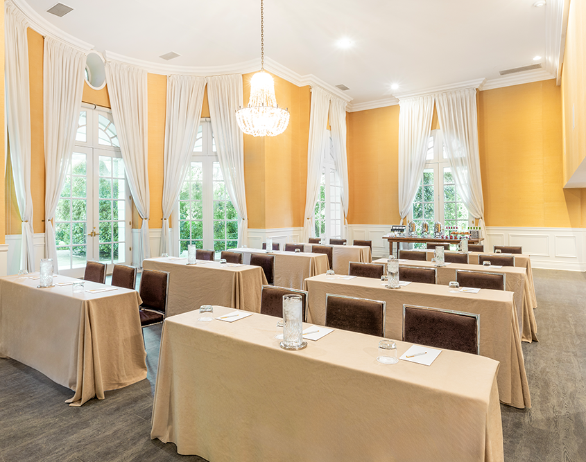 Parker Palm Springs - Mafiya Suite Meeting Space