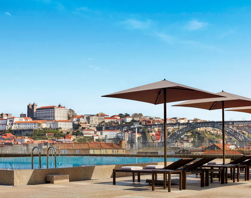 Tivoli Kopke Porto Gaia Hotel - Pool with City Views