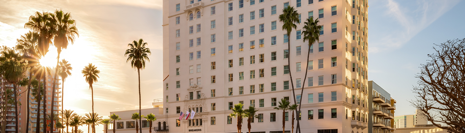 Fairmont Breakers Long Beach - Exterior During Day