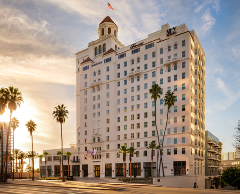 Fairmont Breakers Long Beach - Exterior of Property During Day