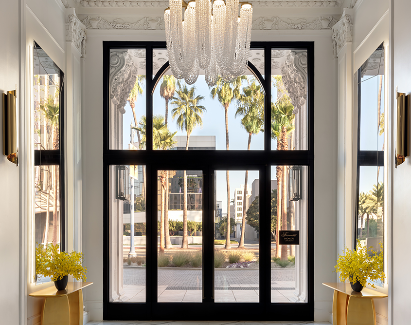 Fairmont Breakers Long Beach - Front Entrance