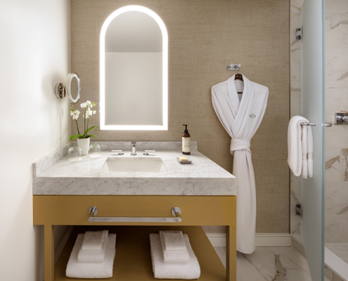 Fairmont Breakers Long Beach - King Bathroom