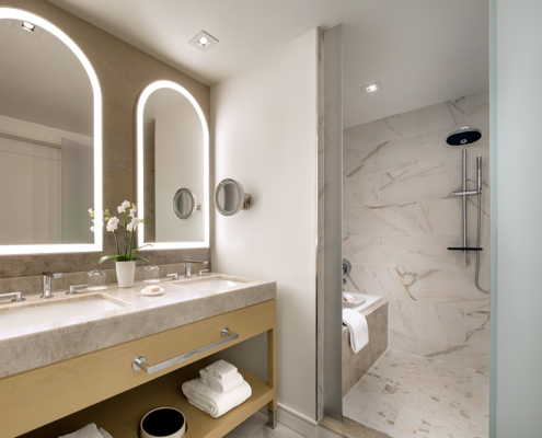 Fairmont Breakers Long Beach - One Bedrom Suite Bathroom