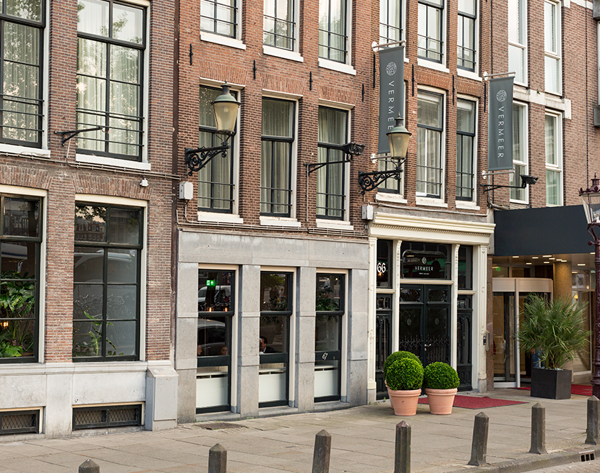 NH Collection Amsterdam Barbizon Palace - Vermeer Facade