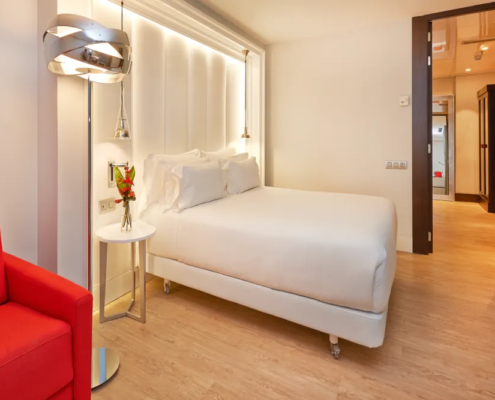 NH Collection Barcelona Gran Hotel Calderón - Guestroom