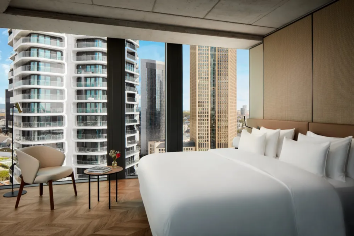 NH Collection Frankfurt Spin Tower - Premium Room Corner View