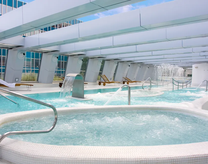 NH Collection Madrid Eurobuilding - Hot Tub
