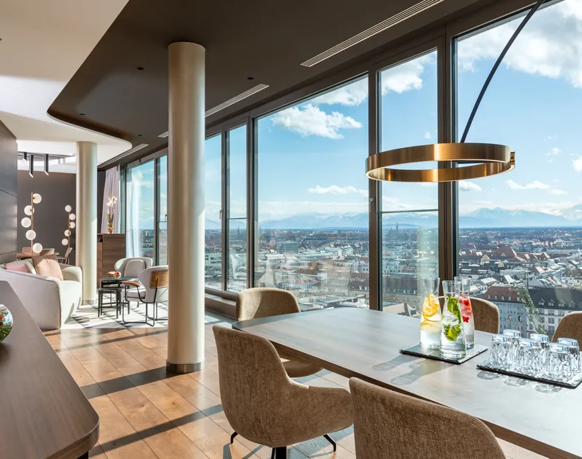 NH Collection Munich Bavaria - Lounge Area with View