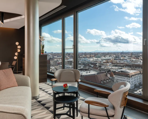 NH Collection Munich Bavaria - Lounge with City View