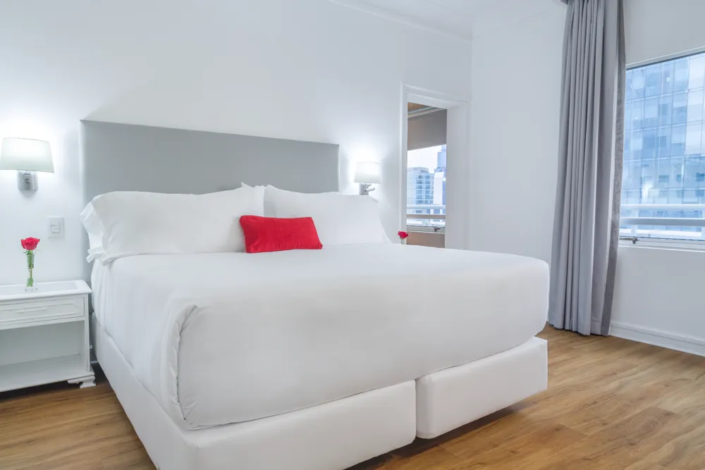 NH Collection Plaza Santiago - Guest Room