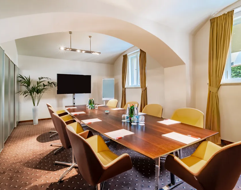 NH Collection Prague Carlo IV - Executive Board Room with TV