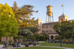 Fairmont Sonoma Mission Inn - Courtyard