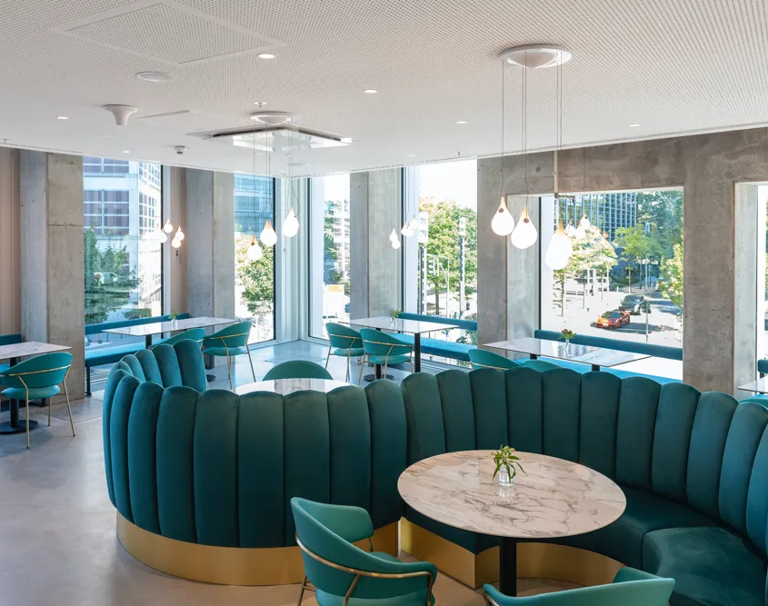 nhow Frankfurt - Restaurant Dining Area