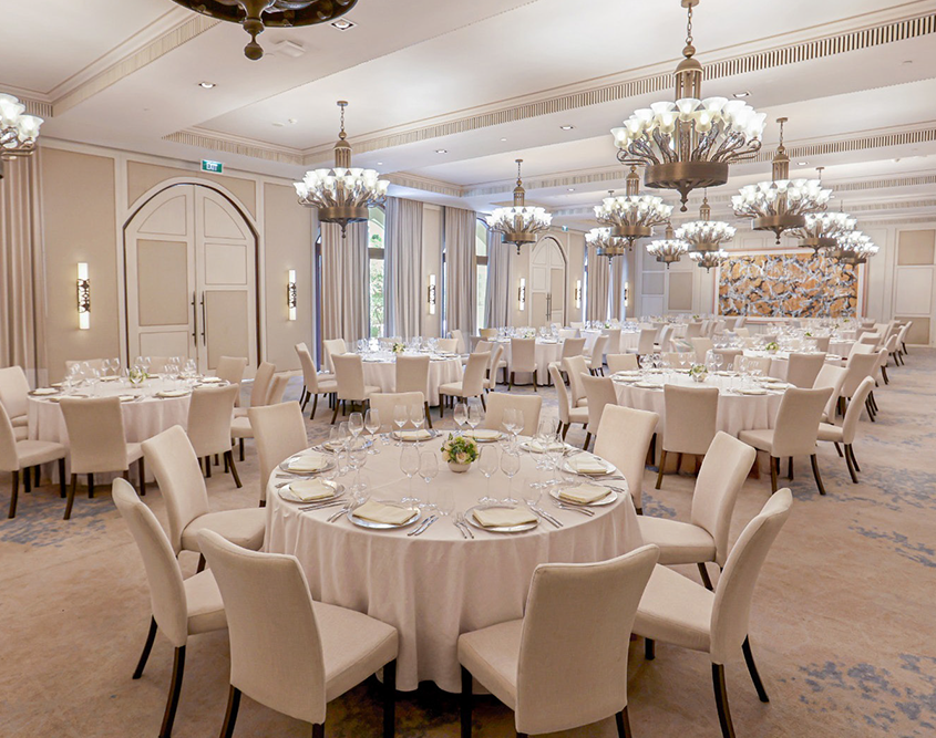 Jumeirah Bali - Ballroom Dining Set Up