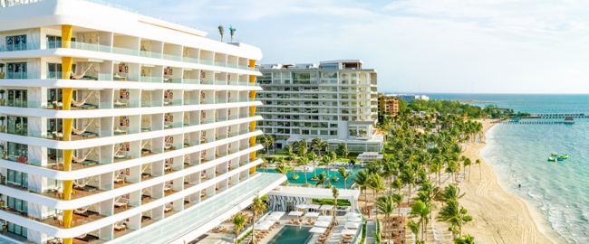 Hotel Mousai Cancun - Side View of Property