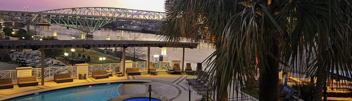 Margaritaville Resort Bossier City - Pool Sunset River Bridge