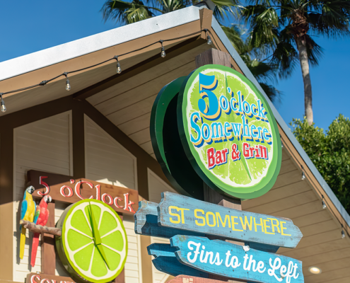 Compass Hotel Beaufort - 5 O'Clocl Somewhere Bar & Grill Exterior