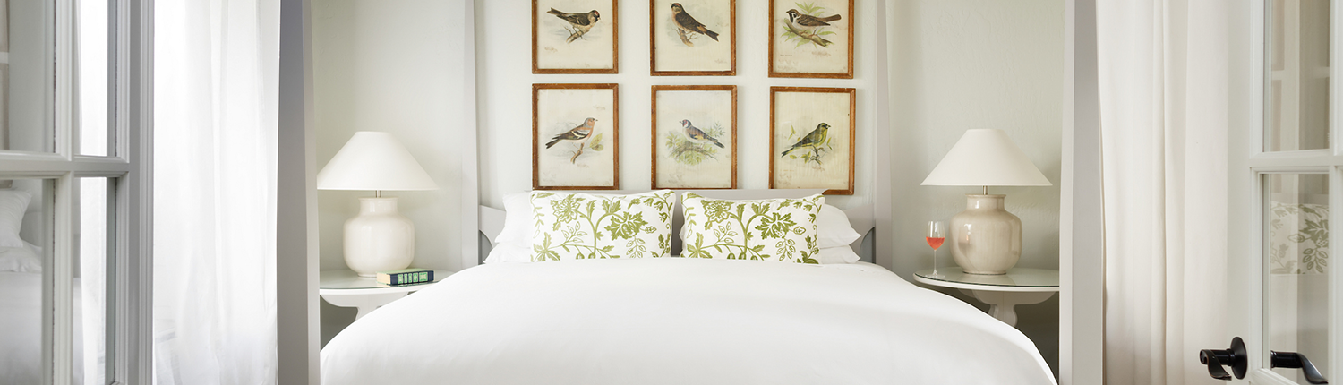 Farmhouse Inn - King Cottage Suite Bedroom
