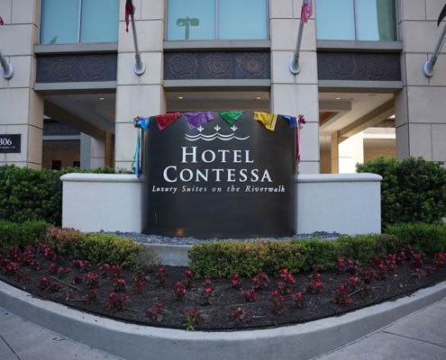 Hotel Contessa - Front Entrance